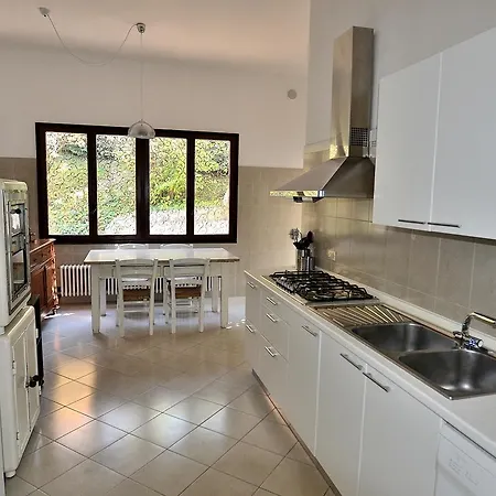 Isa Villa Torri Del Benaco
