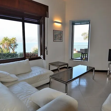 Isa Villa Torri Del Benaco