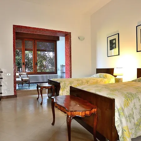 Isa Villa Torri Del Benaco